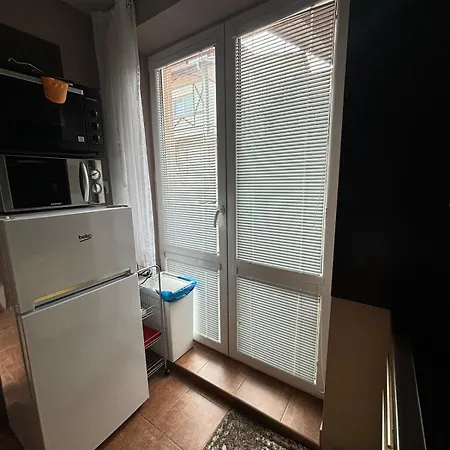 Mimi Veľký Slavkov